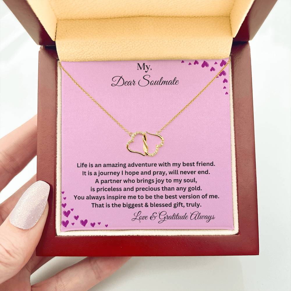 Hand Holding The Soulmate Gift Everlasting Love Necklace WIth Message In Luxury Box 