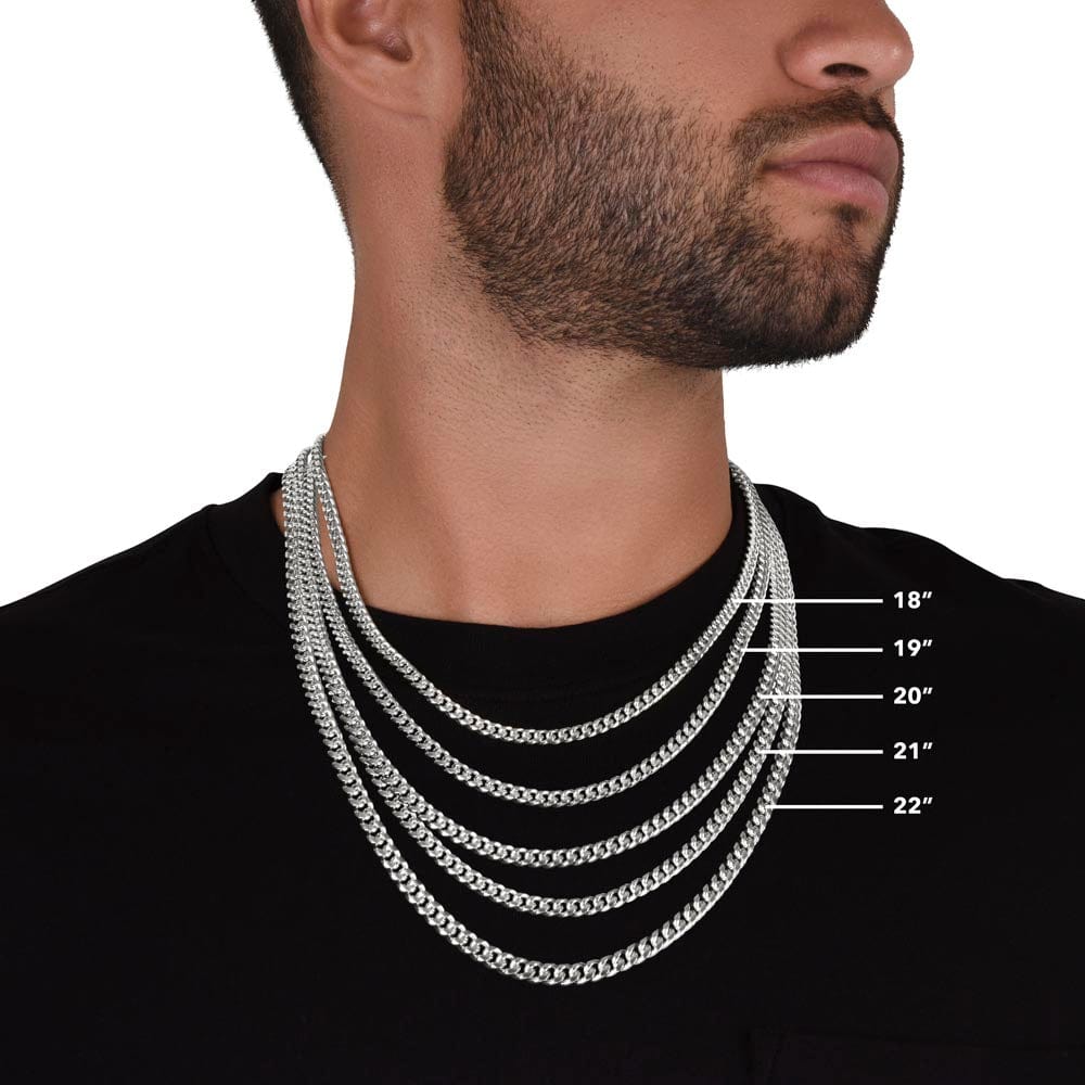 Person wearing the cuban chain showing differnt lengths