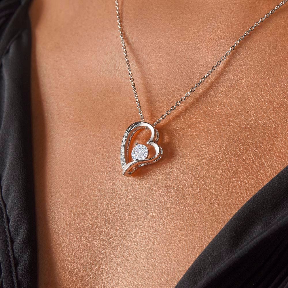 Person wearing the Forever love necklace