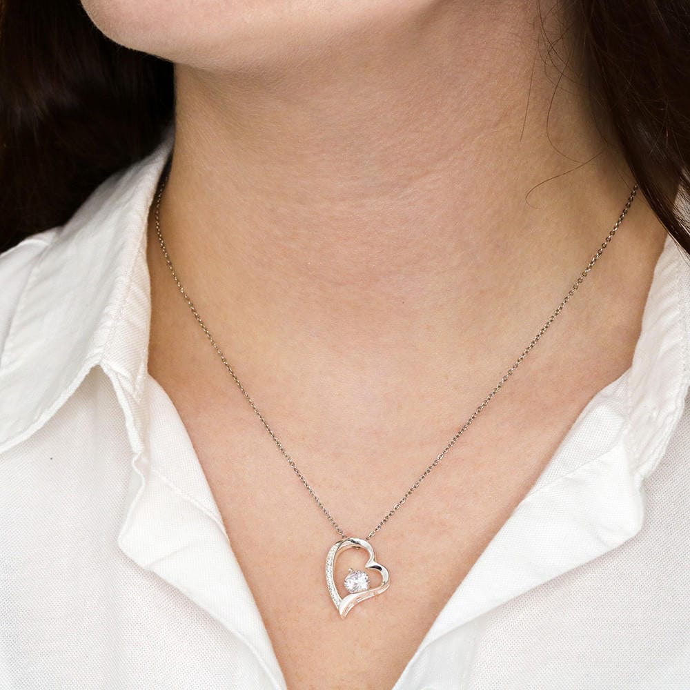 Person wearing the Forever love necklace